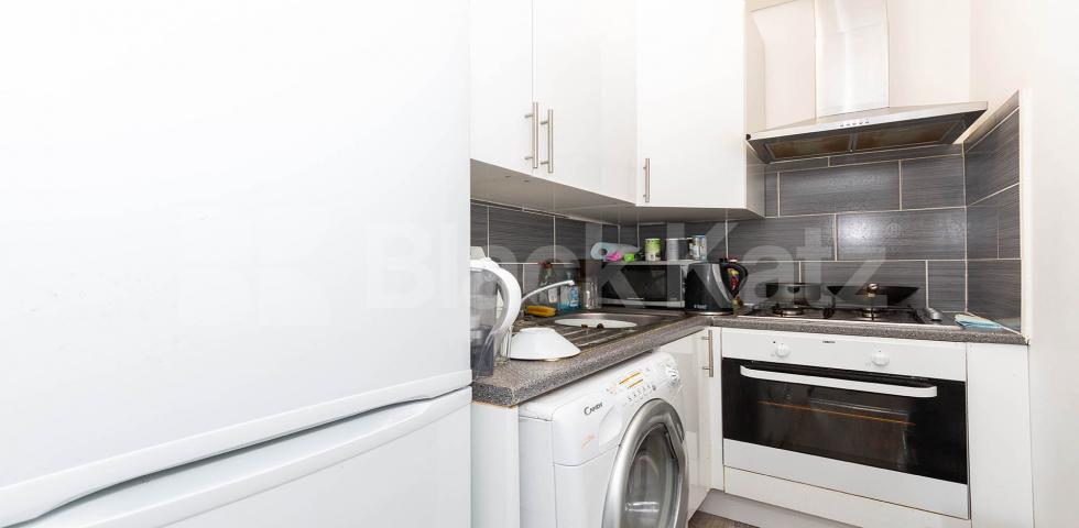 			NEW INSTRUCTION!, 2 Bedroom, 1 bath, 1 reception Flat			 Holloway Road, ARCHWAY